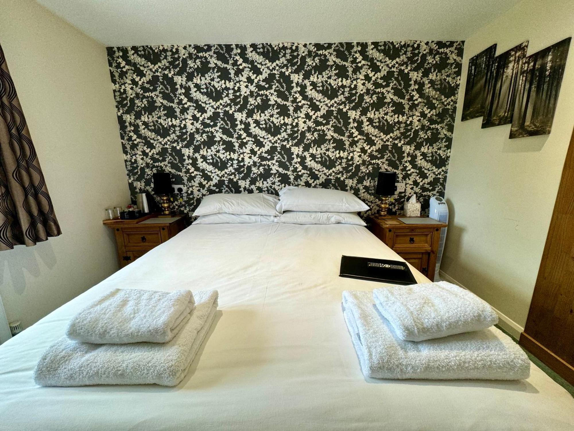 The Half Moon Hotel Petersfield Eksteriør billede